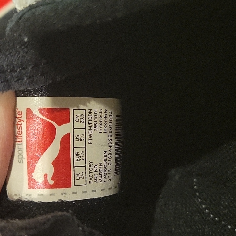 Puma,Suede,Black and White Sneakers, Women's Size 5 1/2 - Picture 7 of 7